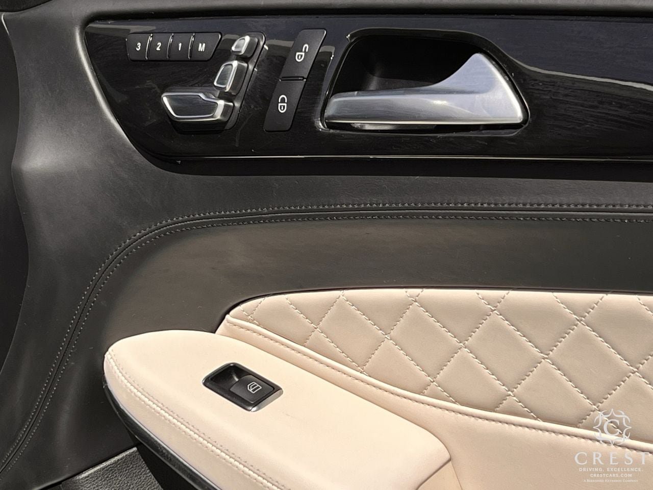 Used 2018 Mercedes-Benz GLS 550 4MATIC image 26