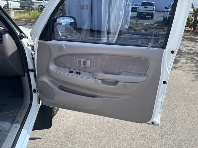 Used 2004 Toyota Tacoma PreRunner image 27
