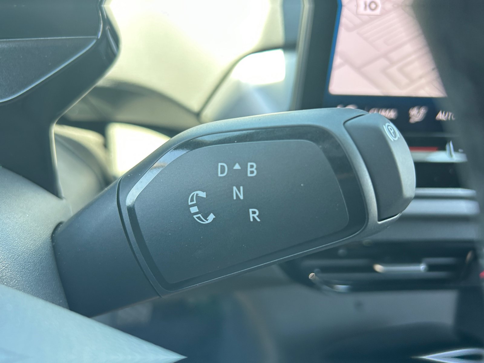 New 2025 Volkswagen ID.4 Pro RWD image 15
