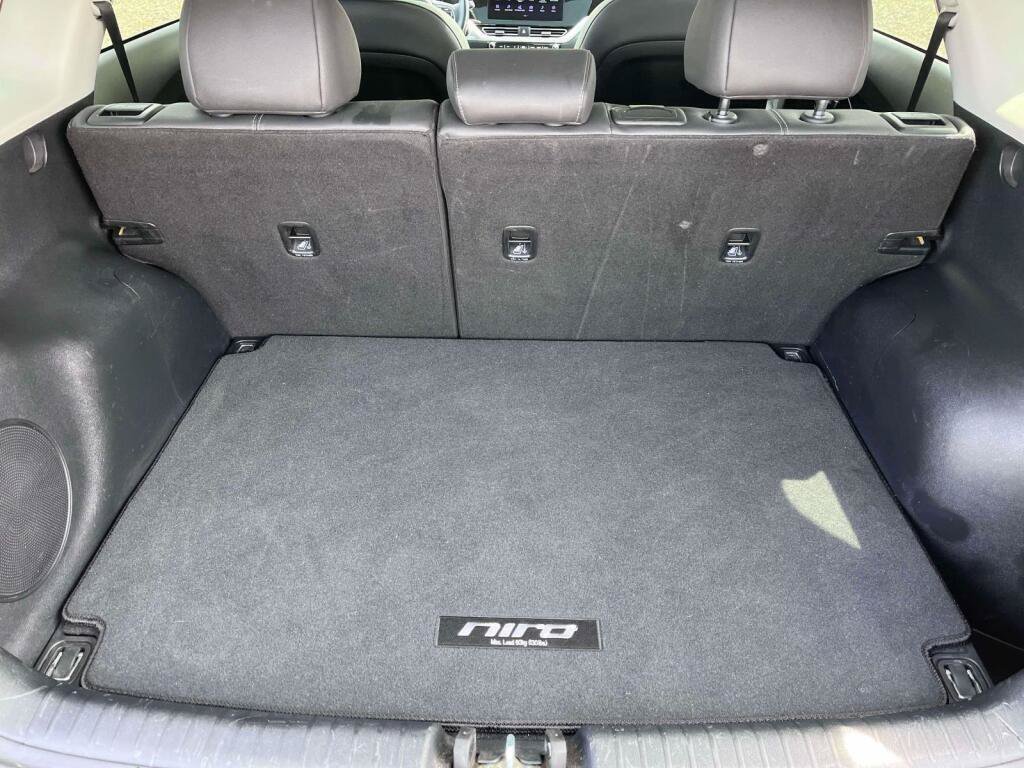 Used 2022 Kia Niro Touring Special Edition FWD image 18