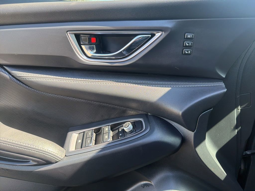 Used 2023 Subaru Ascent Limited image 12