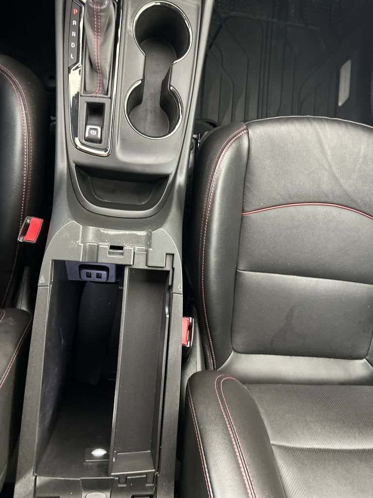 Used 2022 Chevrolet Equinox RS w/ RS Leather Package FWD image 15
