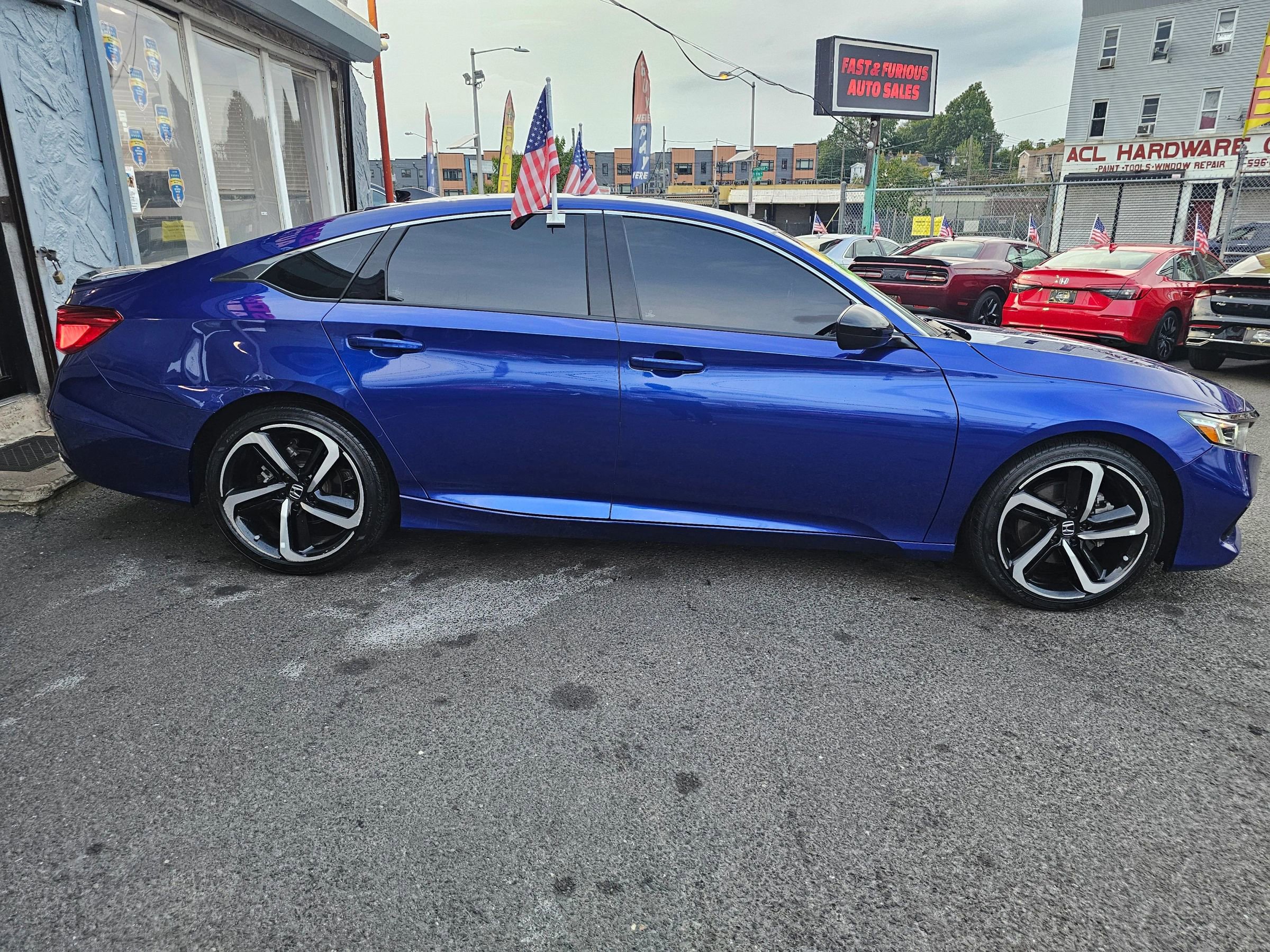 Used 2022 Honda Accord Sport image 3