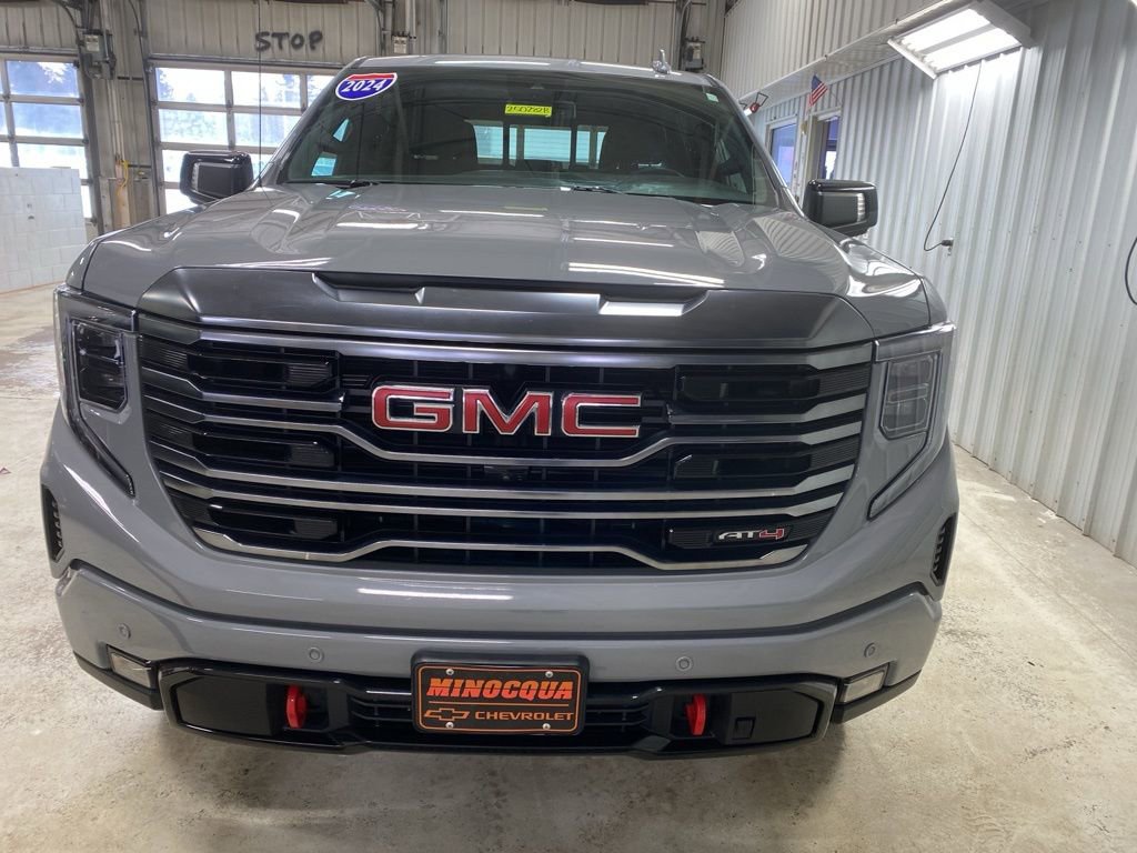 Used 2024 GMC Sierra 1500 AT4 w/ AT4 Premium Package image 6