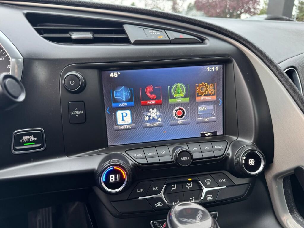 Used 2015 Chevrolet Corvette Stingray image 18