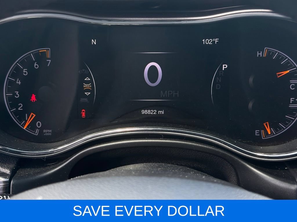 Used 2019 Jeep Grand Cherokee Altitude AWD/4WD image 11