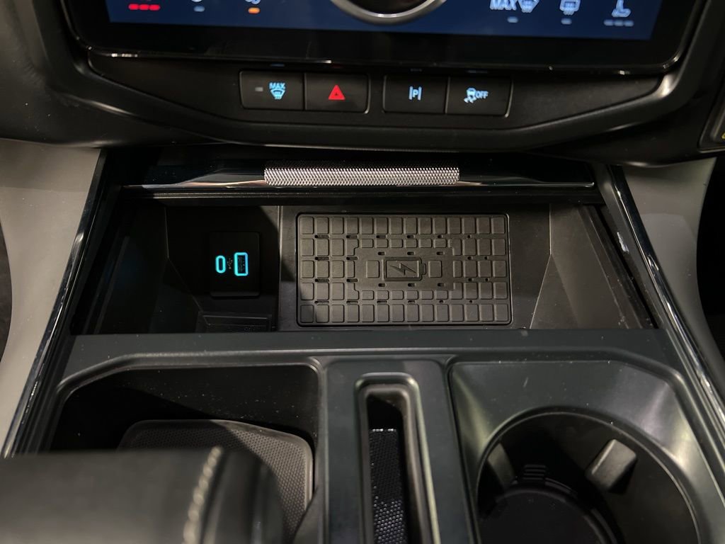 Used 2024 Ford F150 Lightning Flash w/ Max Trailer Tow Package image 14