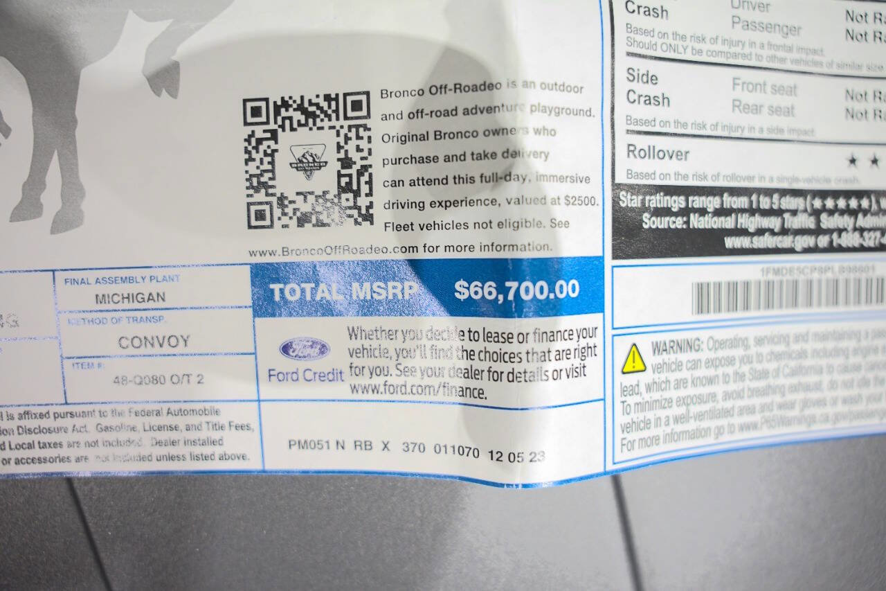 Used 2023 Ford Bronco Badlands image 29