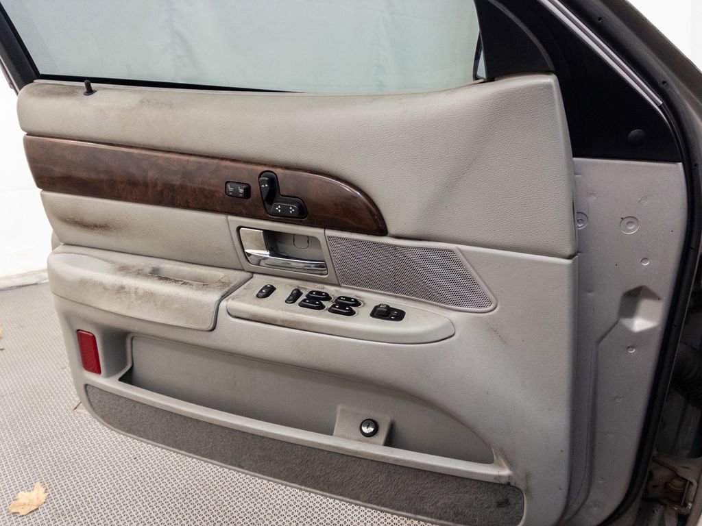 Used 2005 Mercury Grand Marquis LSE image 20