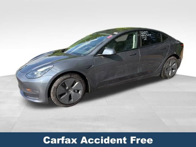 Used 2021 Tesla Model 3 Standard Range Plus RWD image 2