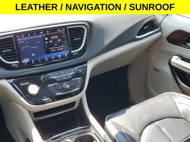 Used 2022 Chrysler Pacifica Limited FWD image 38