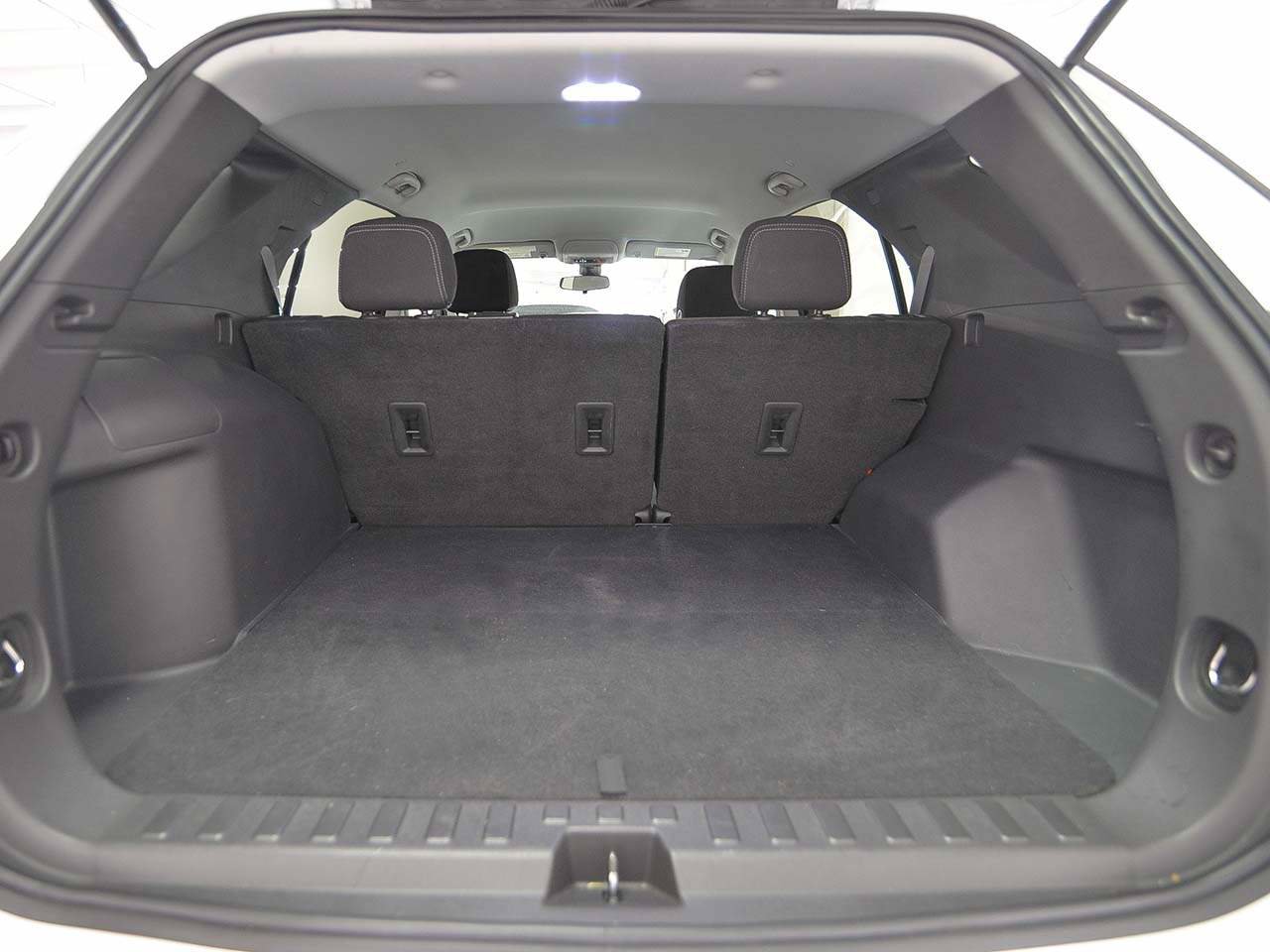 Used 2022 Chevrolet Equinox LS w/ LS Convenience Package FWD image 12