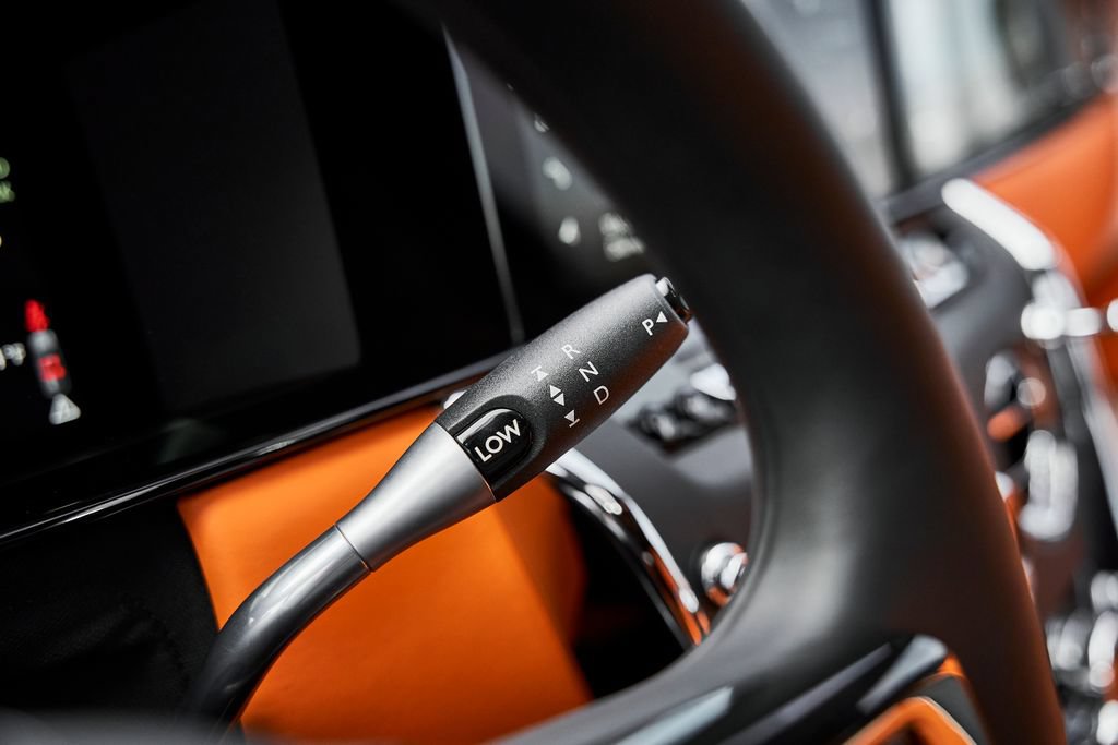 Used 2025 Rolls-Royce Cullinan AWD/4WD image 73