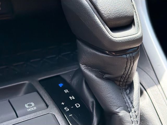 Used 2021 Toyota RAV4 XLE image 27