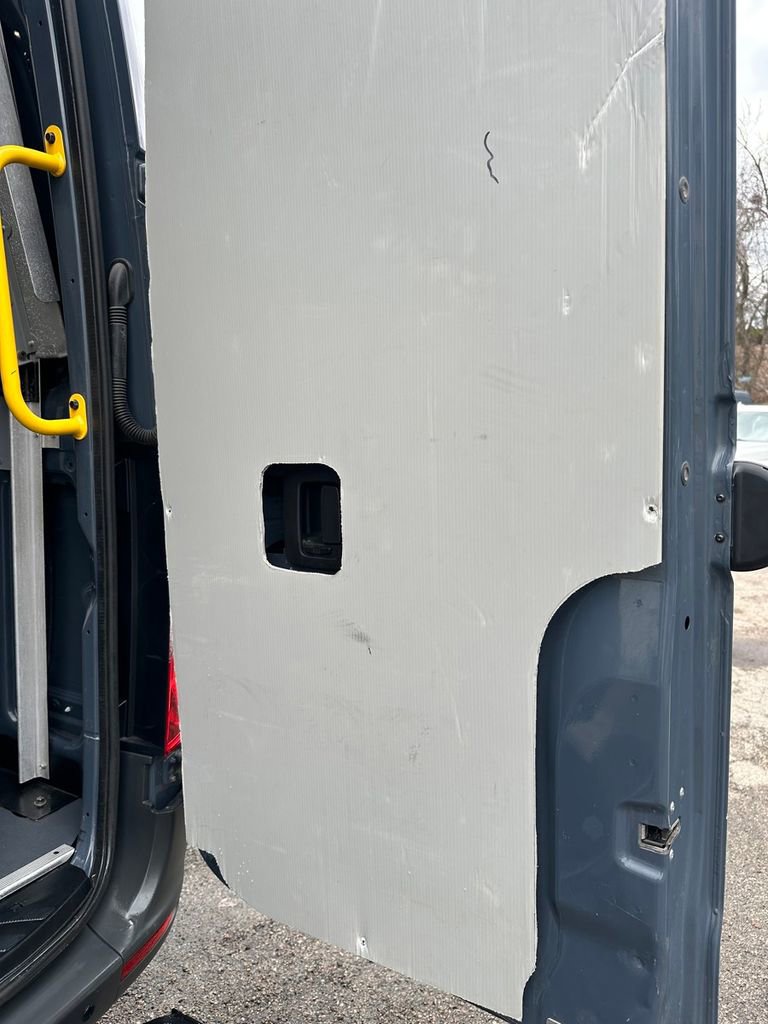 Used 2019 Mercedes-Benz Sprinter 170 image 21