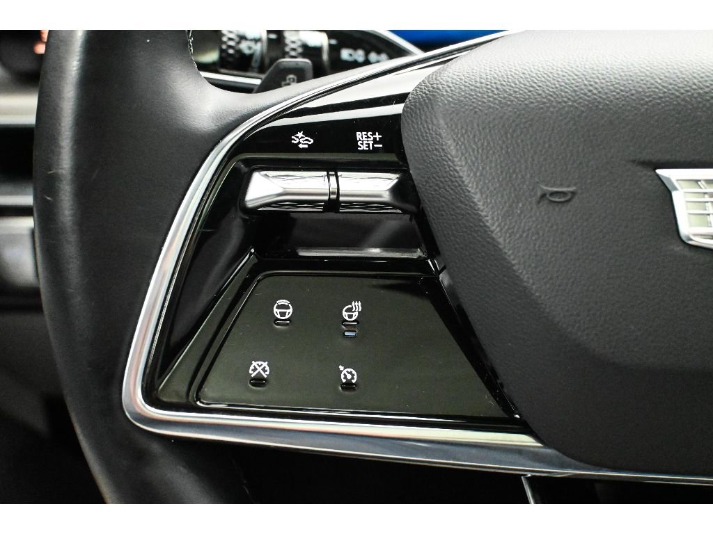 Used 2024 Cadillac Lyriq Luxury RWD image 41