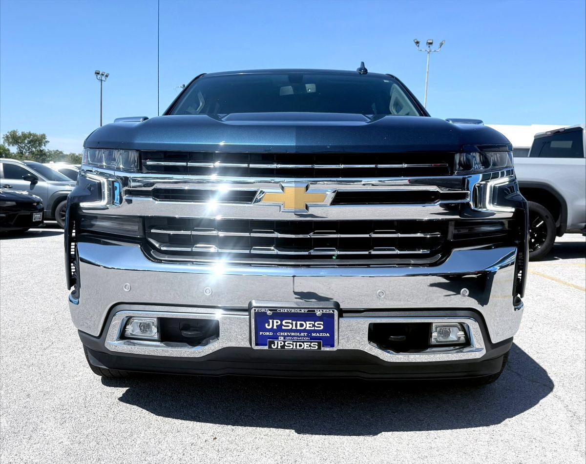 Used 2021 Chevrolet Silverado 1500 LTZ RWD image 2