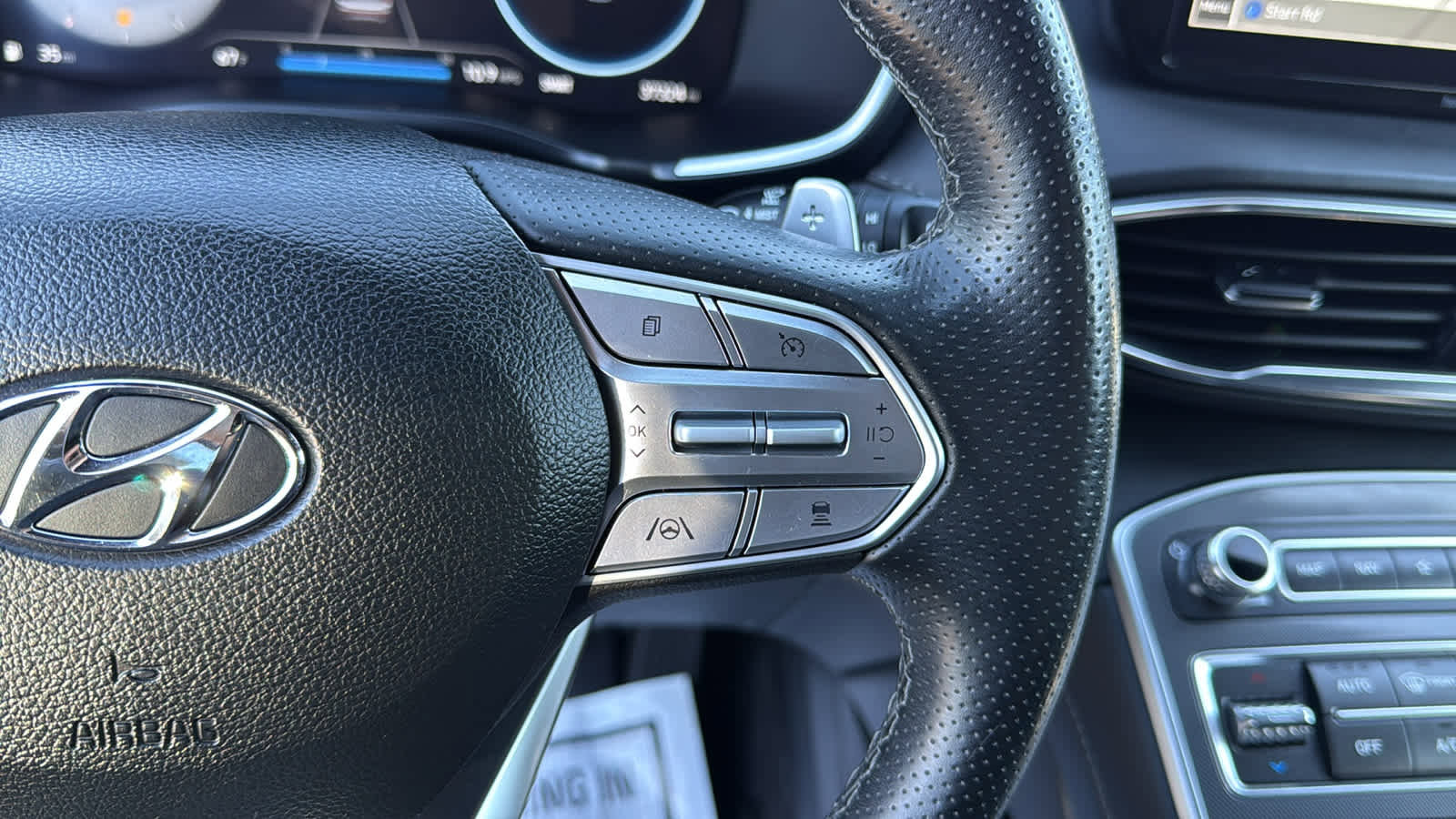 Used 2022 Hyundai Santa Fe Calligraphy image 16