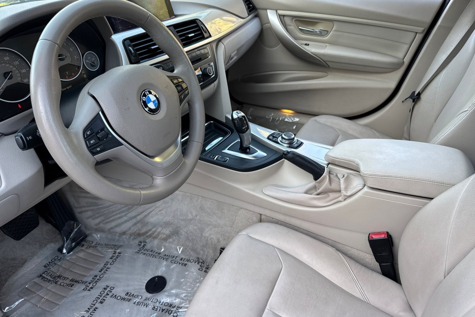 Used 2012 BMW 328i Sedan RWD image 4