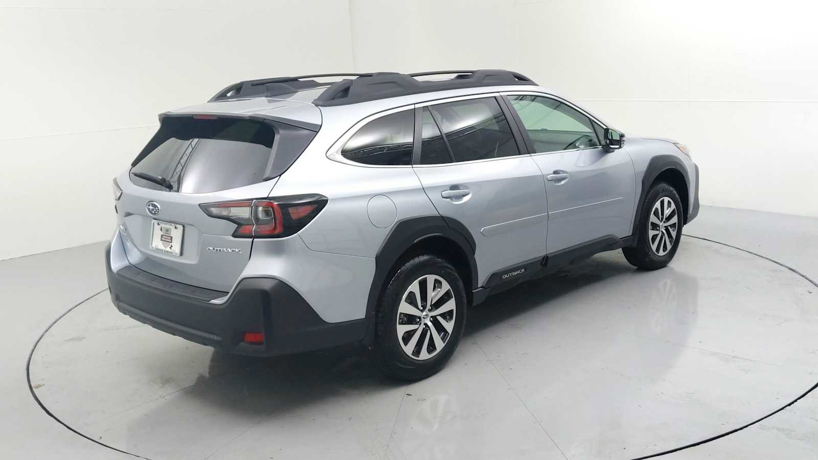 Certified 2025 Subaru Outback Premium image 10