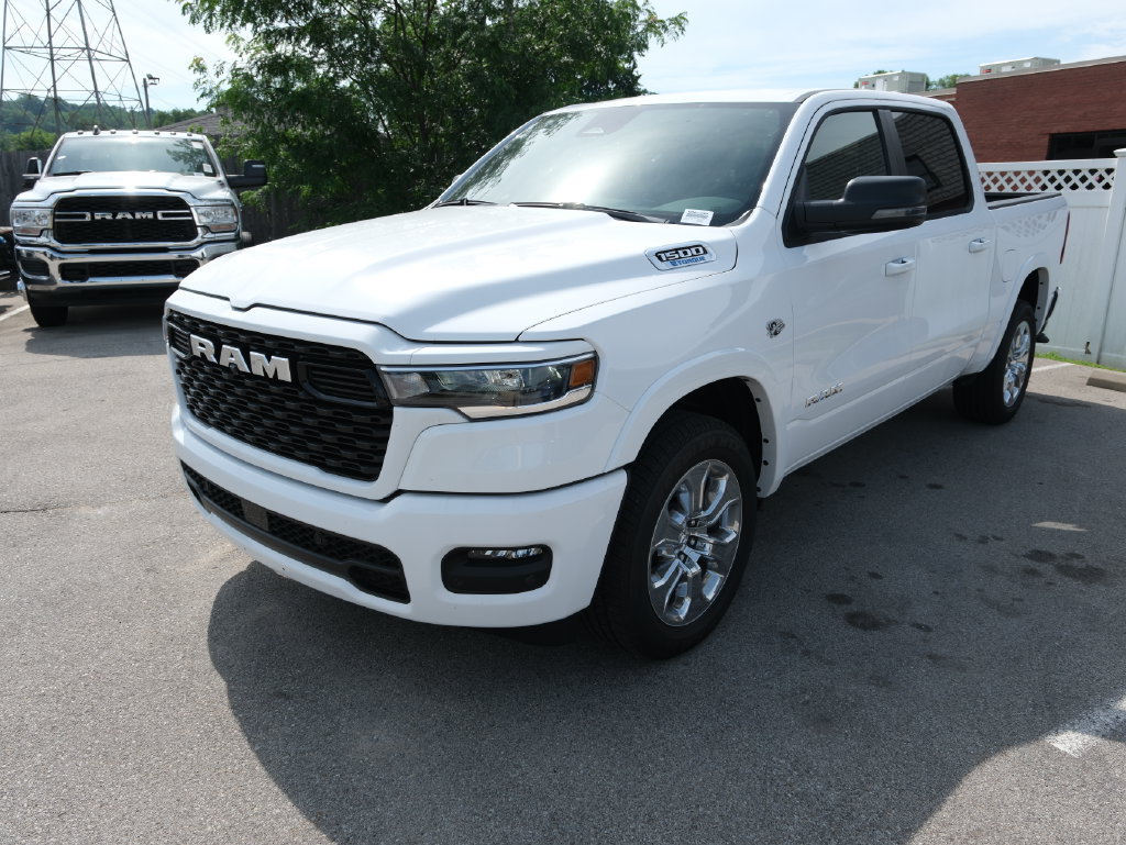 New 2026 RAM 1500 Big Horn AWD/4WD image 12