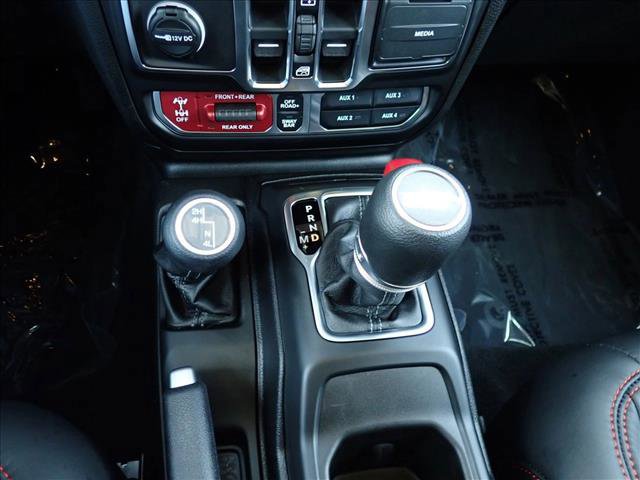 Used 2026 Jeep Wrangler Unlimited Rubicon w/ Safety Group AWD/4WD image 22