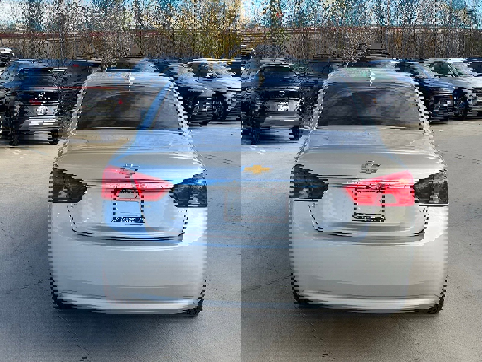 Used 2018 Chevrolet Impala LT w/ LT Leather Package image 10