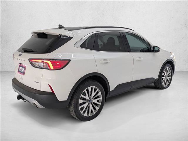 Used 2022 Ford Escape Titanium w/ Class II Trailer Tow Package image 5