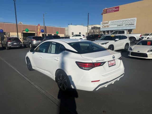 Used 2023 Nissan Sentra SV image 3