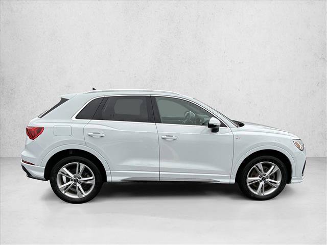 Used 2021 Audi Q3 2.0T Premium Plus w/ Premium Plus Package AWD/4WD image 4