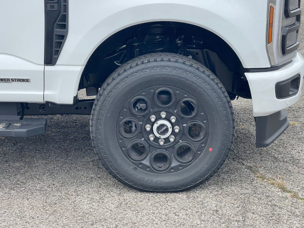 New 2026 Ford F350 Lariat image 16