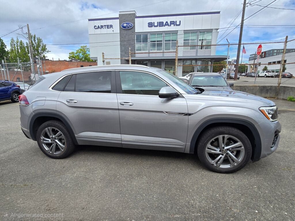 Used 2024 Volkswagen Atlas Cross Sport SEL R-Line AWD/4WD image 8