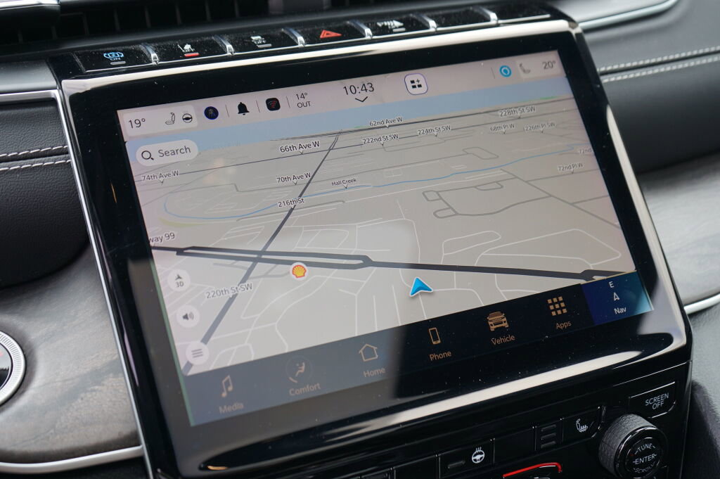 Used 2024 Jeep Grand Cherokee Limited 4xe w/ Trailer Tow Package image 21