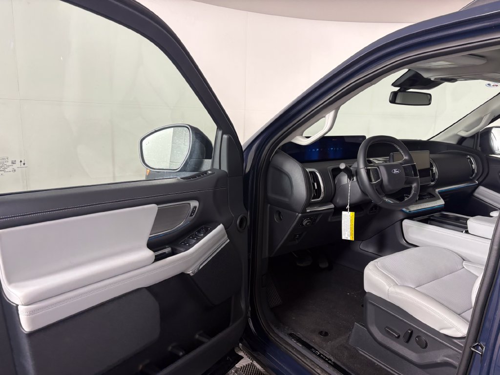 New 2027 Ford Expedition Max Platinum AWD/4WD image 13