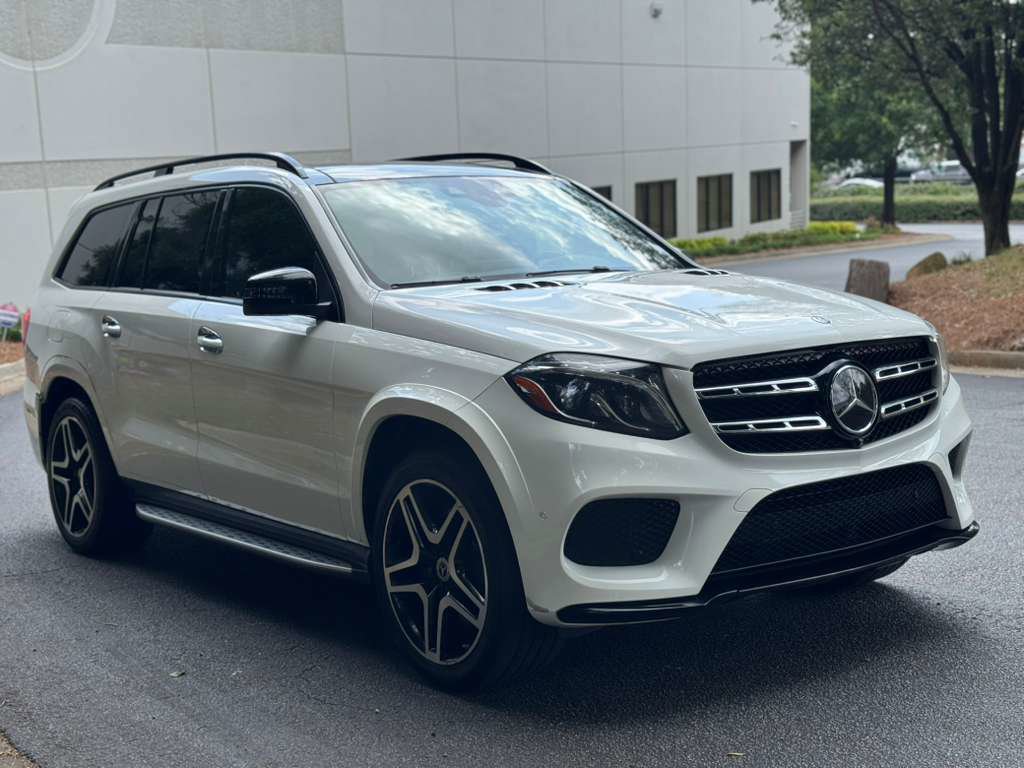 Used 2018 Mercedes-Benz GLS 550 4MATIC image 9