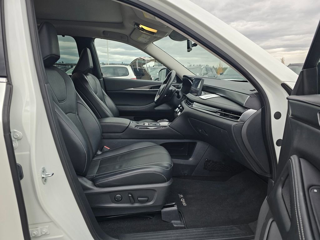 Certified 2023 INFINITI QX60 Luxe w/ Cargo Package image 11