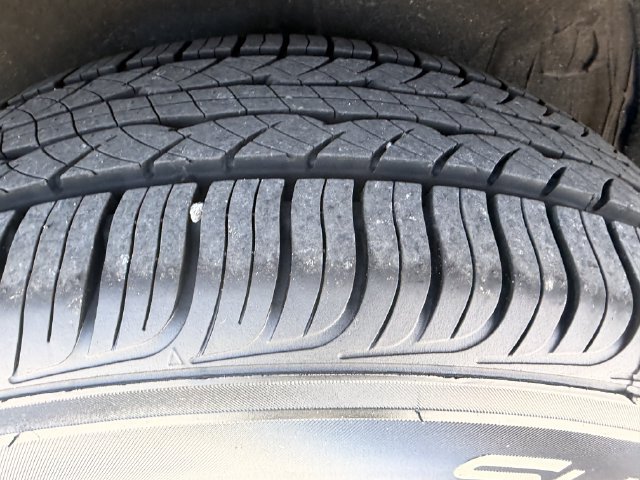 Used 2018 Toyota RAV4 XLE FWD image 35