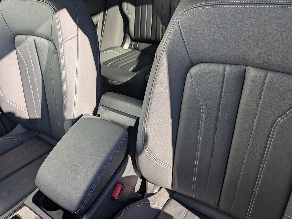 Used 2024 Audi Q5 2.0T Premium Plus w/ Premium Plus Package image 16