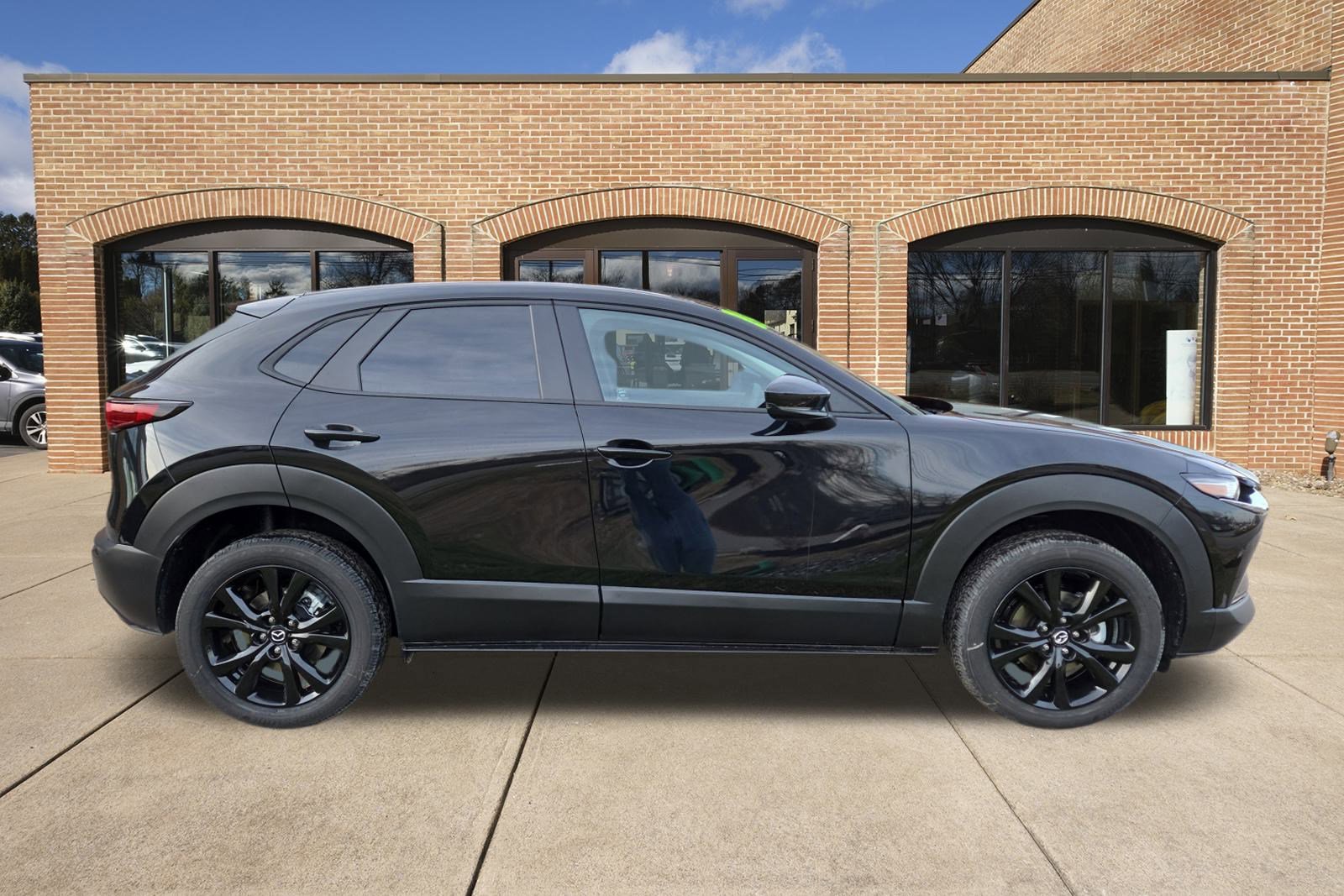 New 2026 MAZDA CX-30 AWD 2.5 S w/ Select Sport Pkg image 2