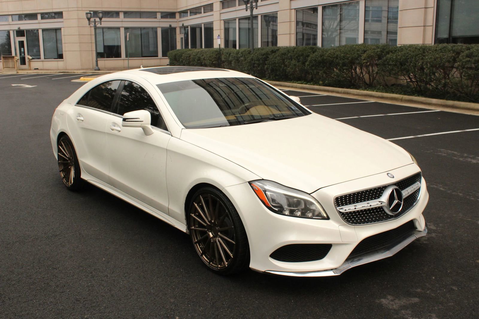 Used 2015 Mercedes-Benz CLS 400 image 3