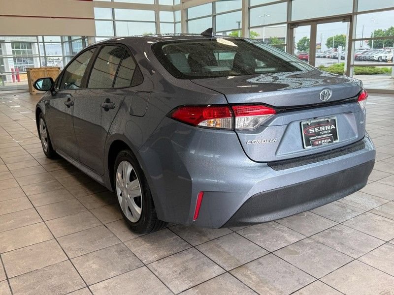 Used 2026 Toyota Corolla LE FWD image 5