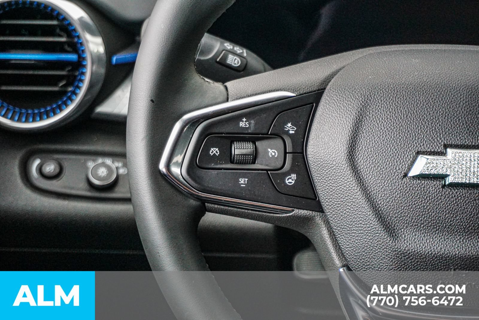 Used 2024 Chevrolet Trax LT w/ LT Convenience Package FWD image 31