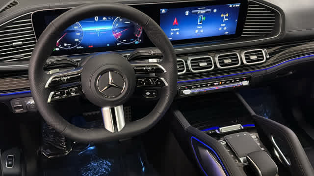 New 2026 Mercedes-Benz GLS 580 4MATIC image 24