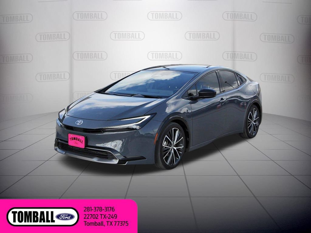Used 2023 Toyota Prius FWD image 3