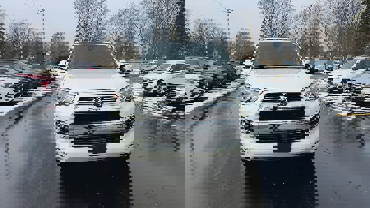 Used 2020 Toyota 4Runner Limited image 3