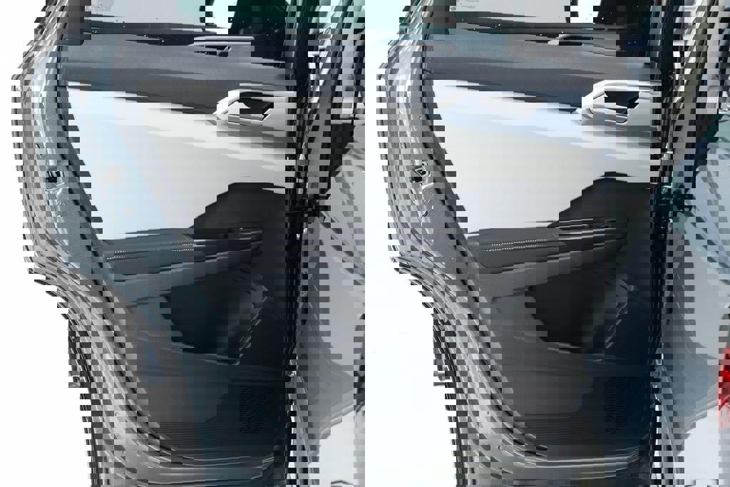 New 2026 Volkswagen Taos SE image 54