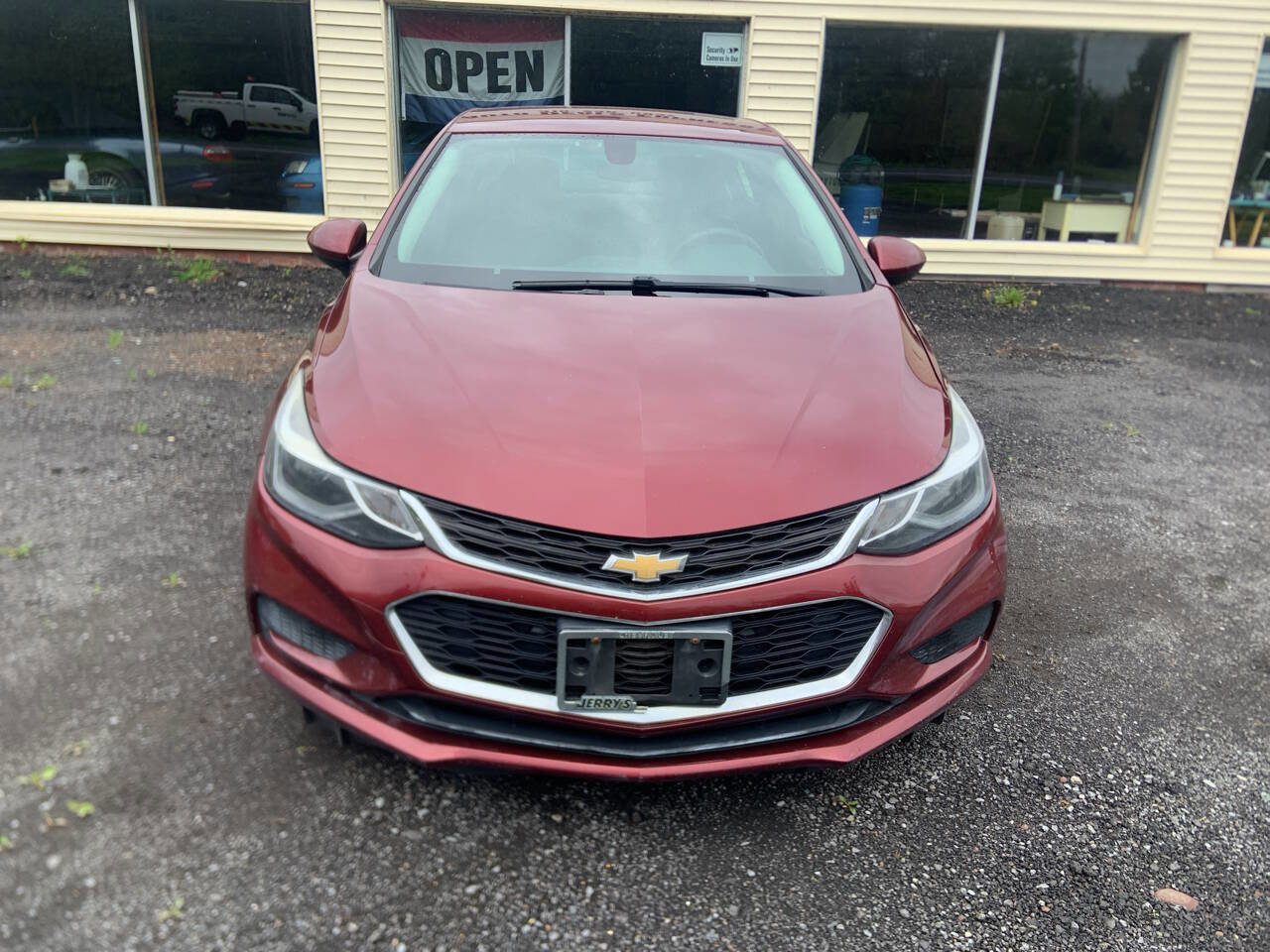Used 2016 Chevrolet Cruze LT image 1