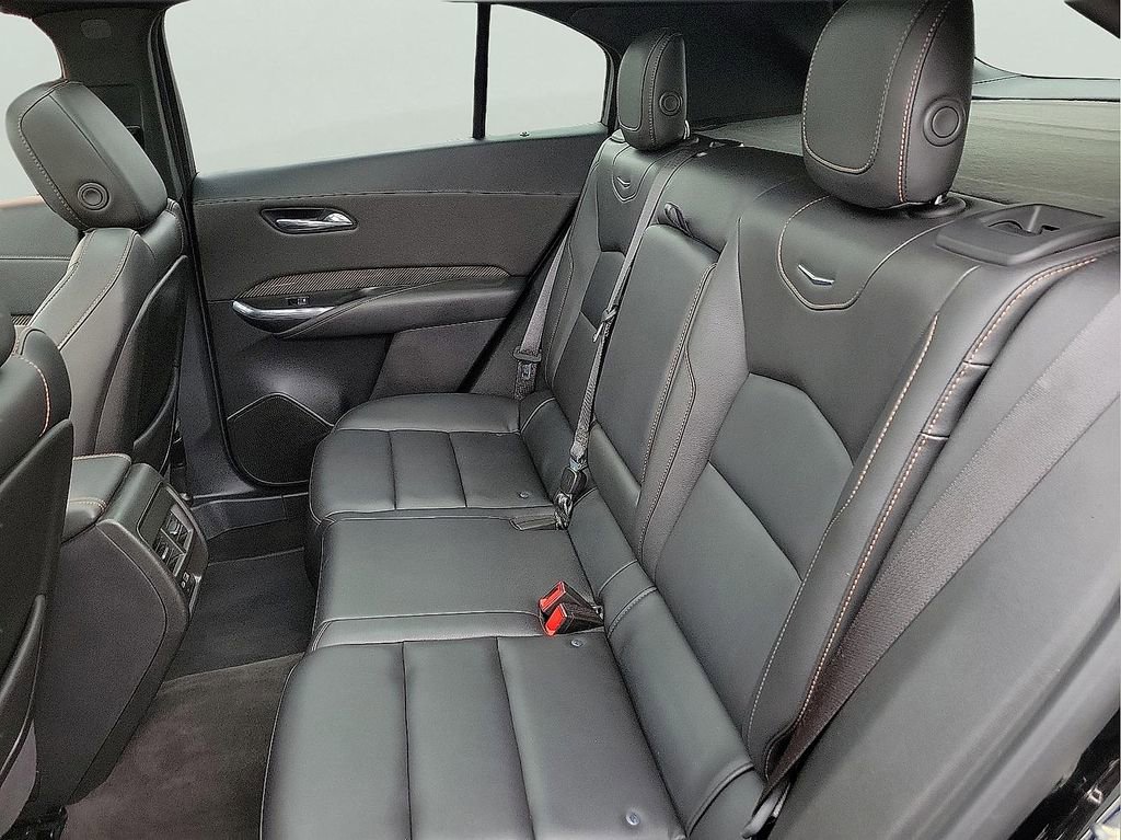 Used 2021 Cadillac XT4 Sport w/ Cold Weather Package FWD image 13