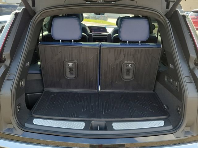 New 2026 Cadillac Vistiq Premium Luxury w/ LPO, Floor Liner Package image 27