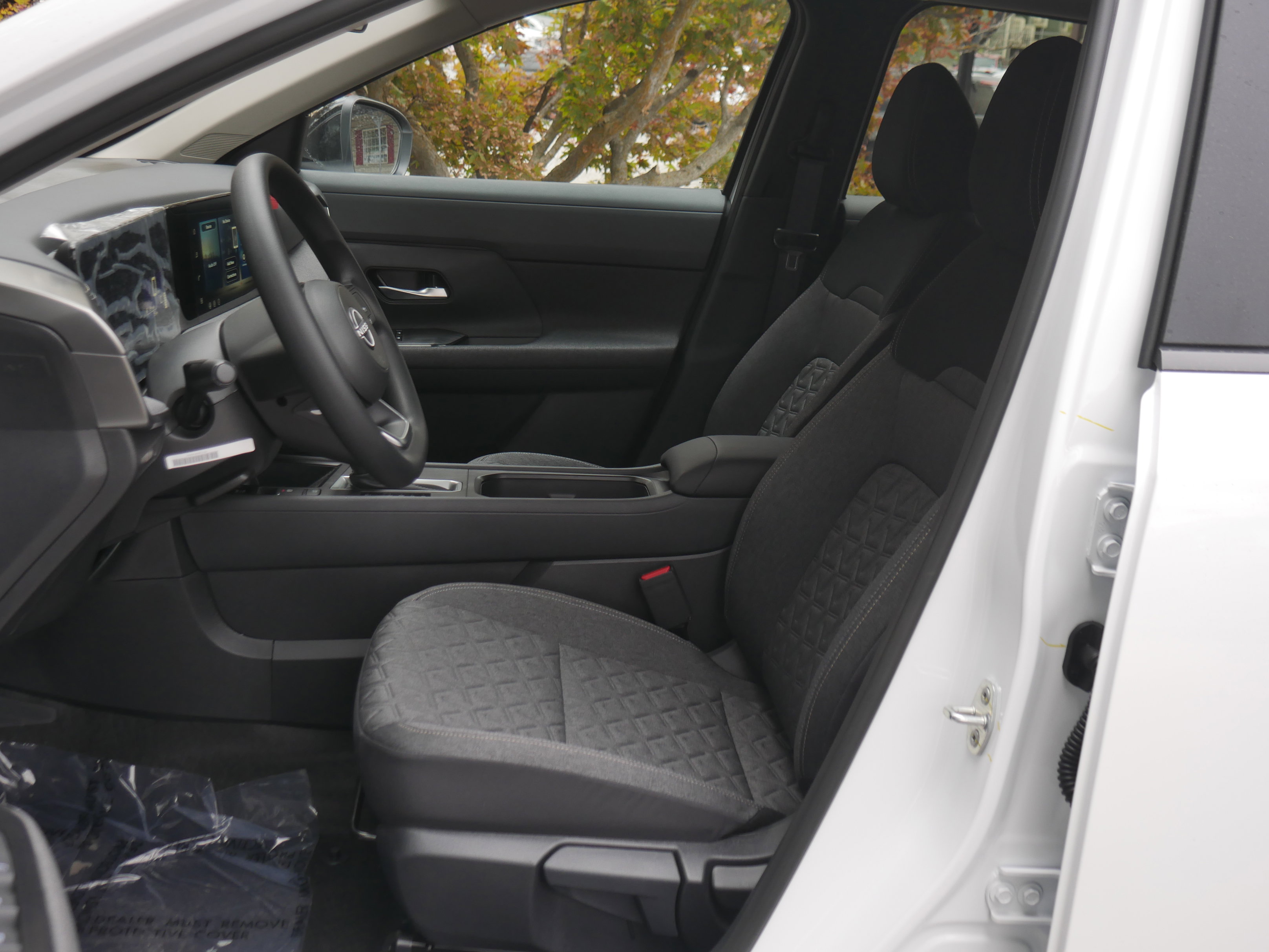 New 2026 Nissan Kicks SV w/ SV Premium Package image 3